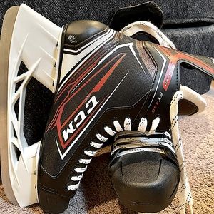CCM Men’s Ice Hockey Skates